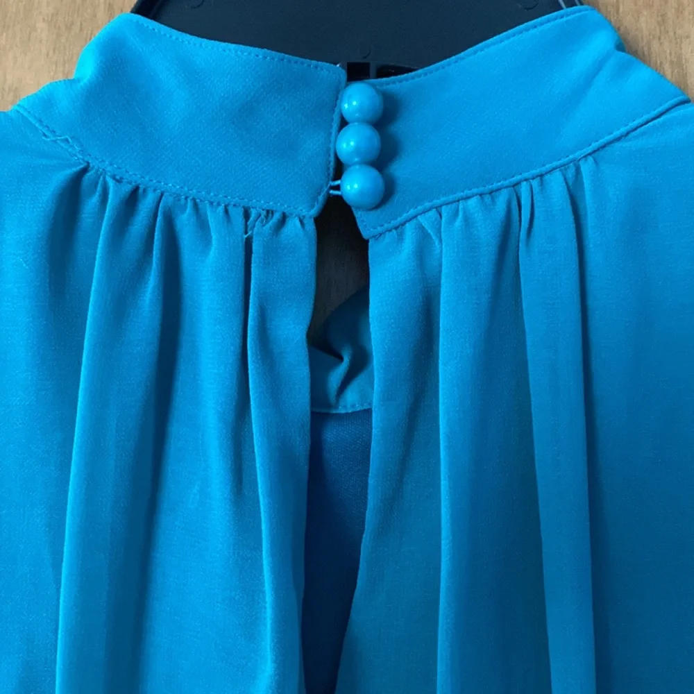 Dress - Picture 6 of 7